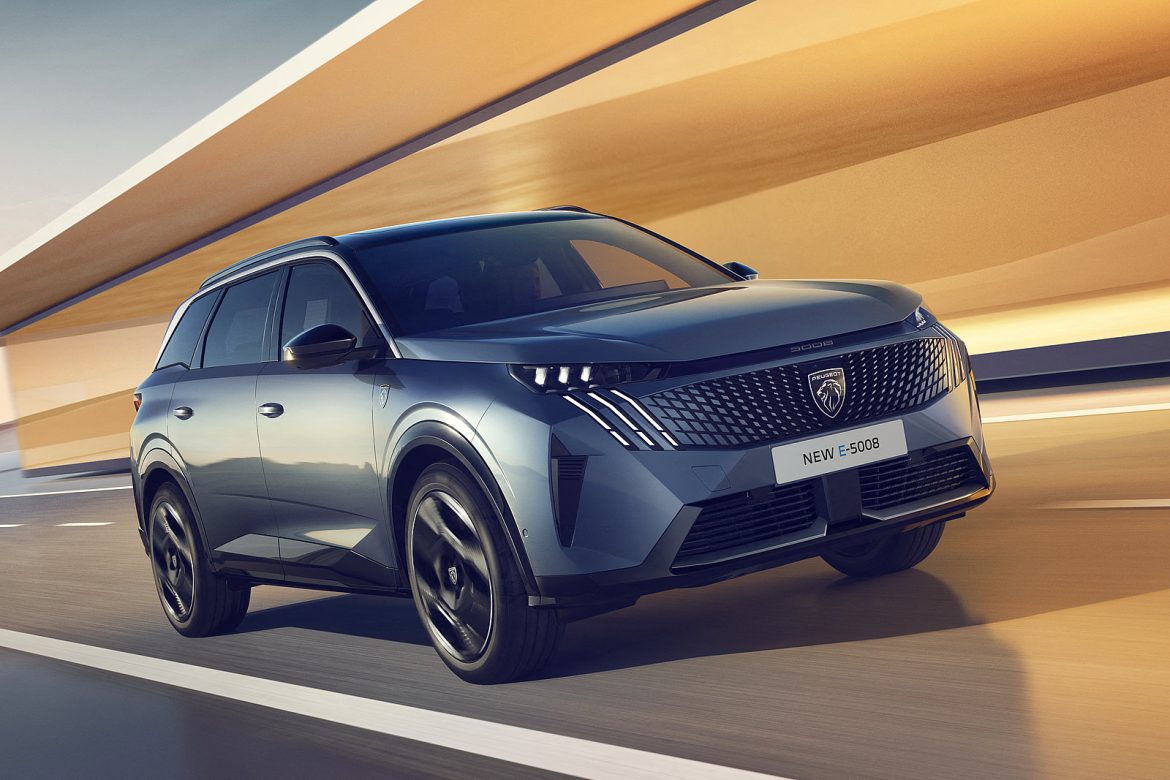 Elektrische Peugeot E-5008 krijgt V2L en accu-preconditionering