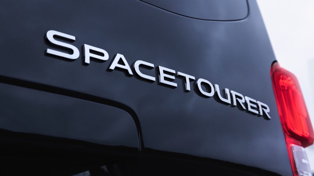  e-SpaceTourer Standard 50 kWh