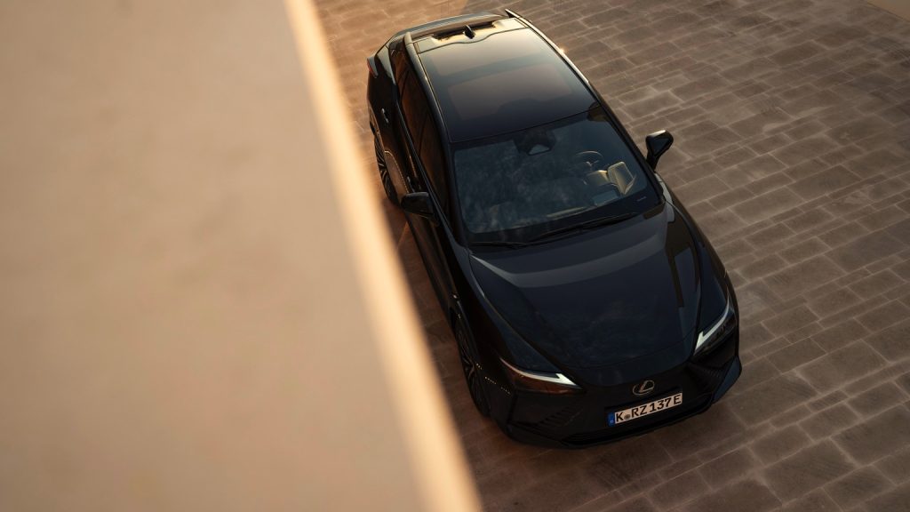 Lexus RZ 