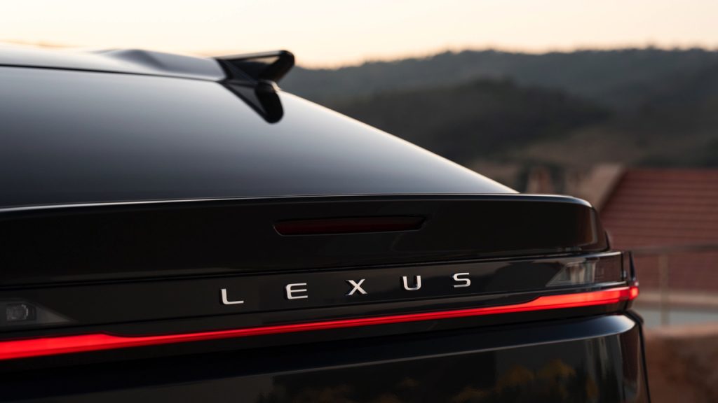 Lexus RZ 