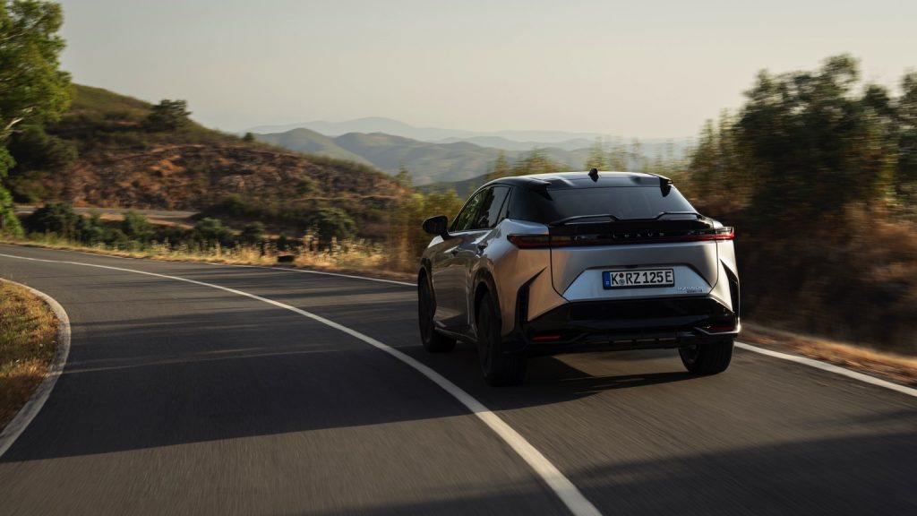 Lexus RZ 550e F SPORT