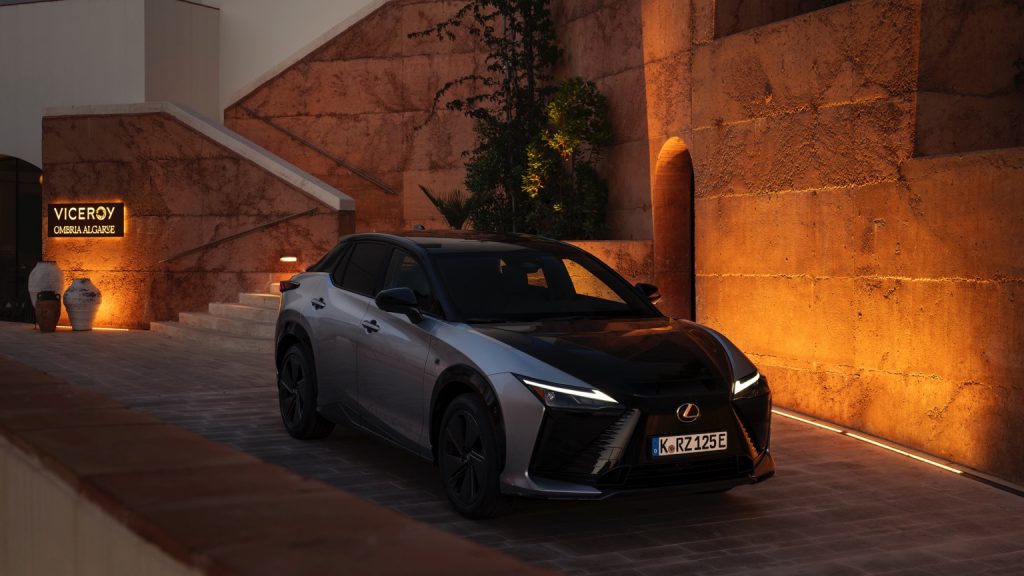 Lexus RZ 