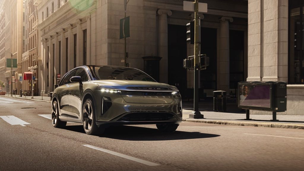 Lucid Gravity Touring
