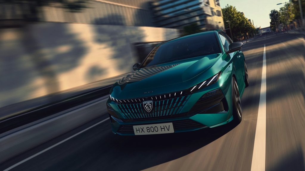  e-308 Berline 58 kWh