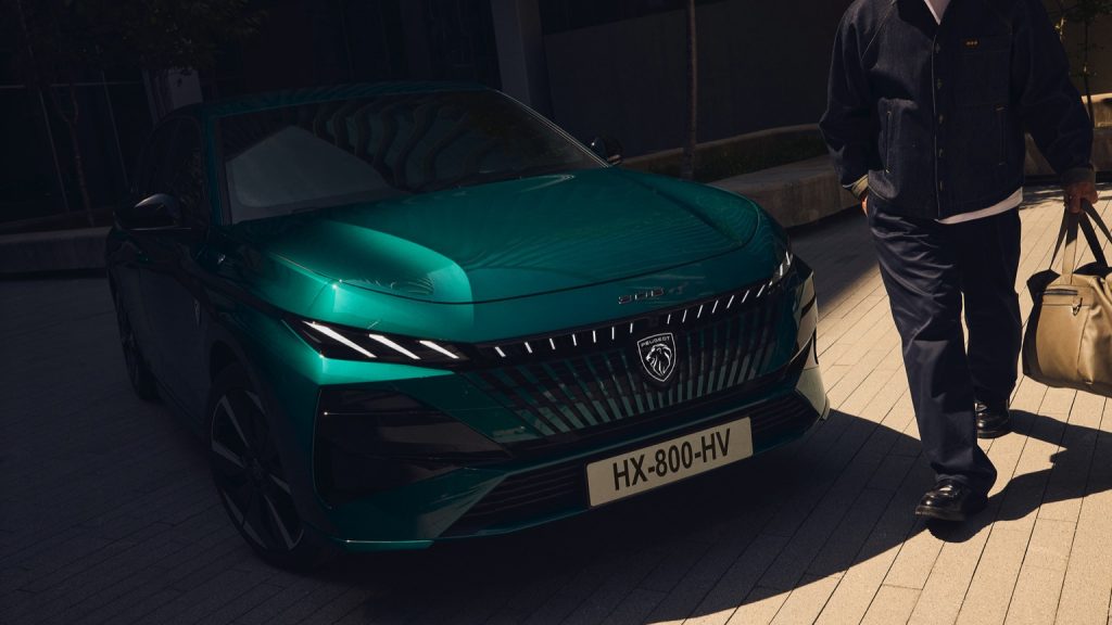  e-308 Berline 58 kWh