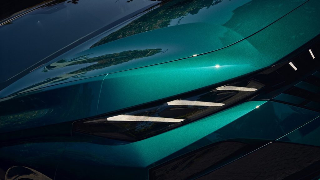  e-308 Berline 58 kWh