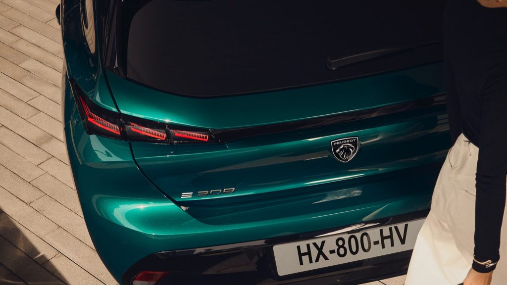  e-308 Berline 58 kWh