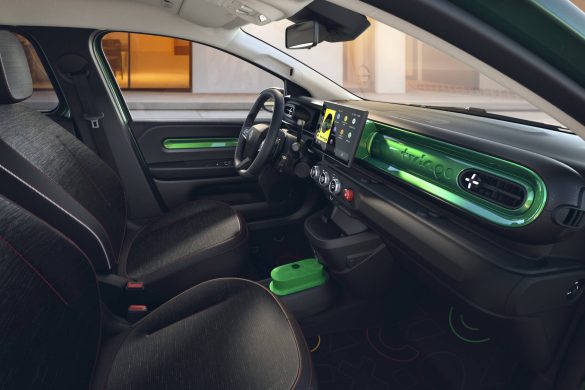 Renault Twingo E-Tech electric – Absolute Green (35) Renault Twingo E-Tech electric