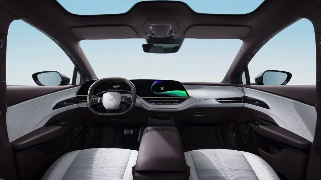 Hongqi  111 kWh Long Range