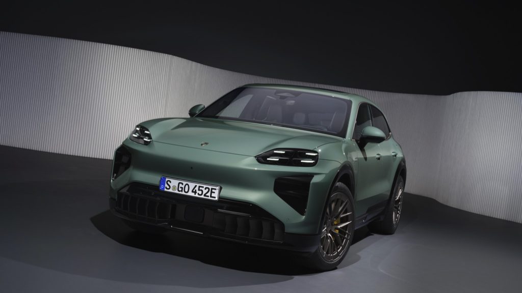  Cayenne Turbo Electric