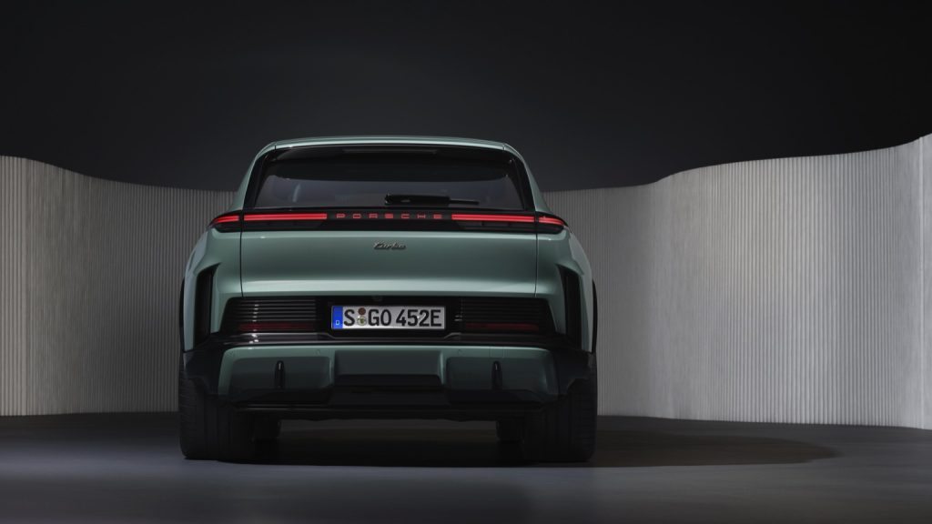  Cayenne Turbo Electric