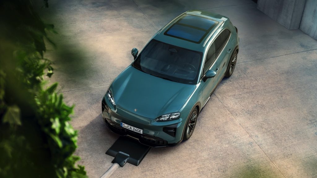  Cayenne Turbo Electric