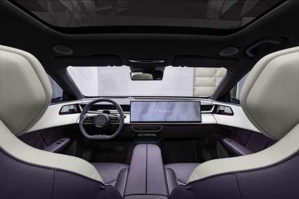 Mazda CX-6e onthuld in Brussel