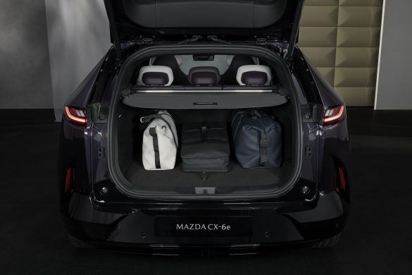 Mazda CX-6e onthuld in Brussel