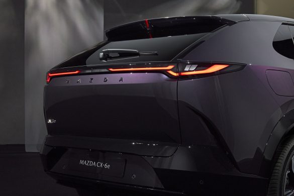 Mazda CX-6e onthuld in Brussel