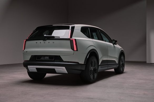 Volvo EX60 Cross Country