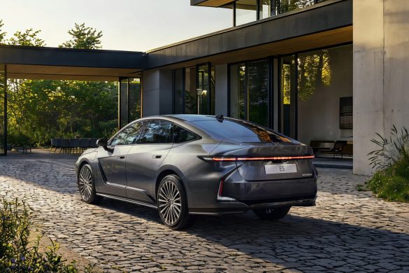 Lexus ES (EV) onthuld, komt in 2026 naar Nederland