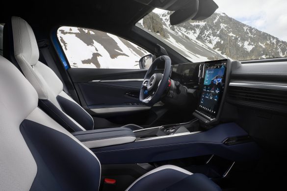 alpine-a390-4 Nederlandse prijs Alpine A390 GT is bekend