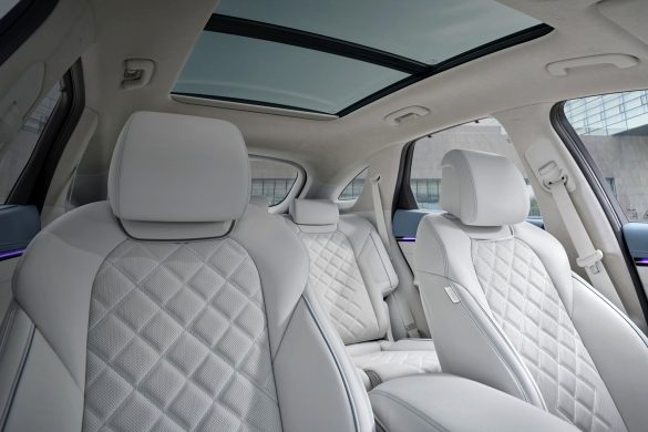Genesis Electrified GV70