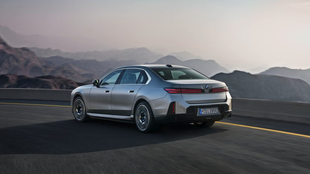BMW i7 