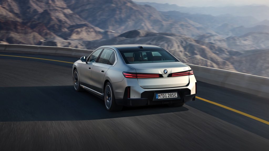 BMW i7 