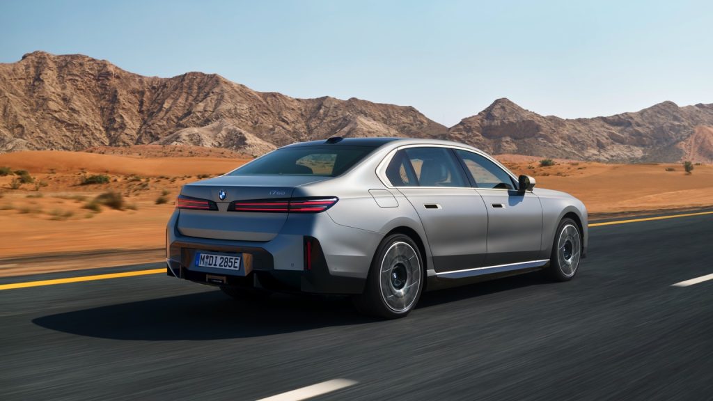 BMW i7 