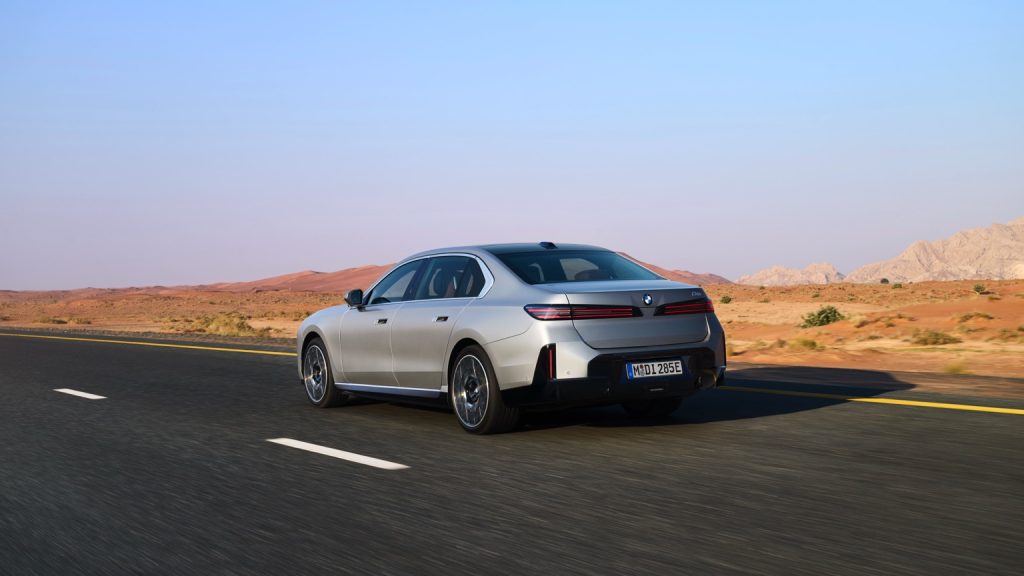 BMW i7 