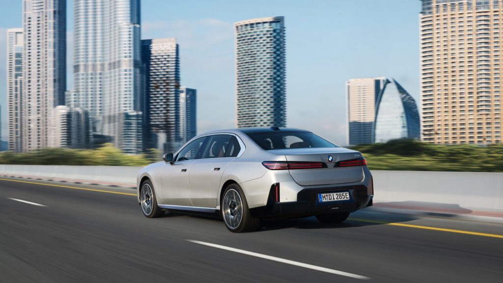BMW i7 