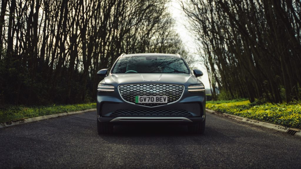 Genesis GV70 