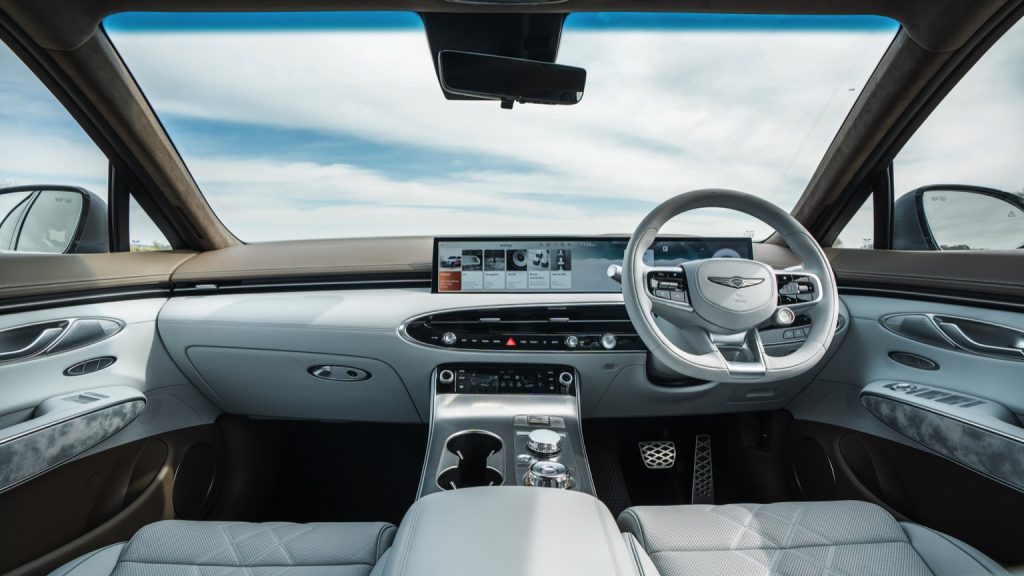 Genesis GV70 
