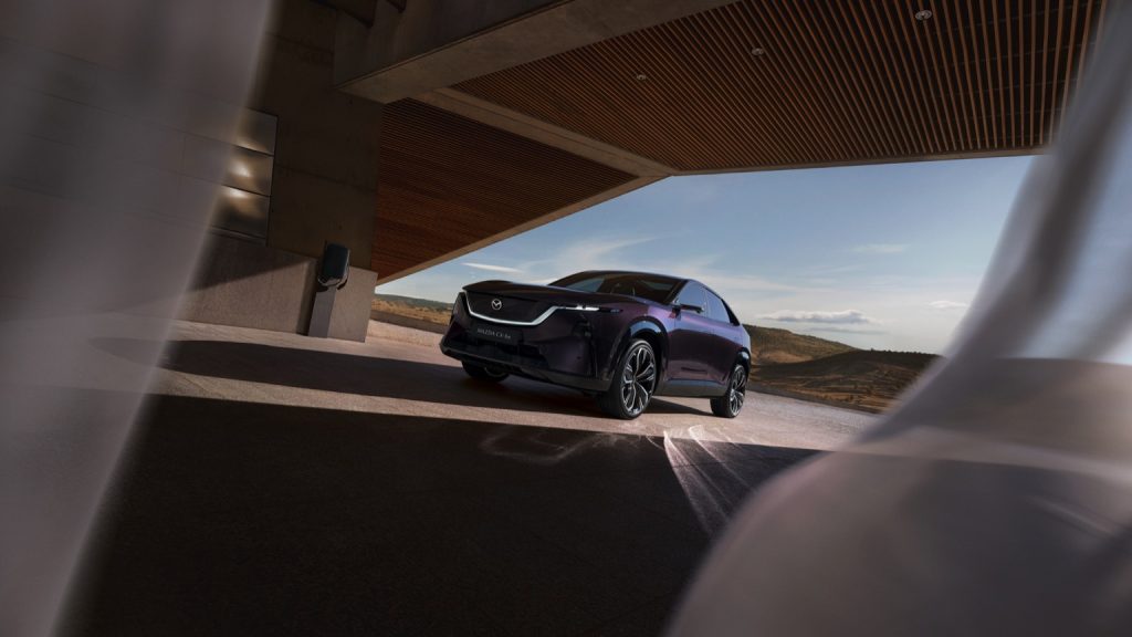 Mazda CX-6e 