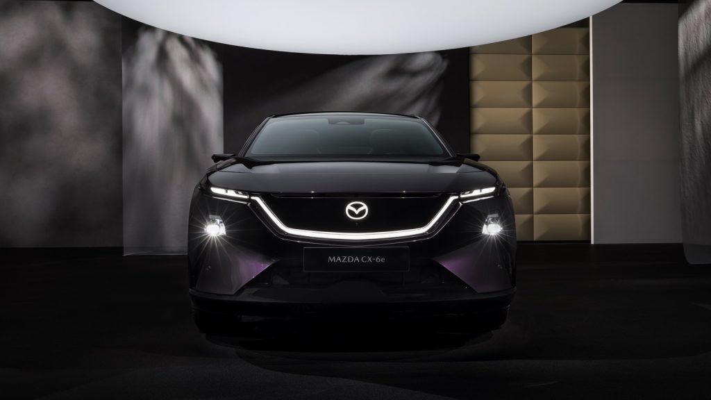Mazda CX-6e 