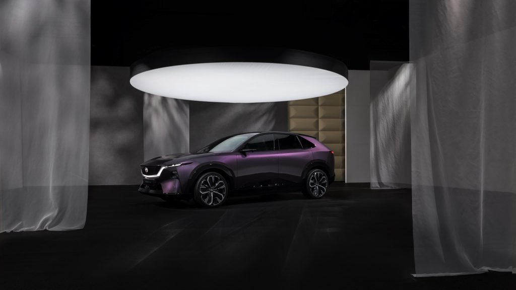 Mazda CX-6e 