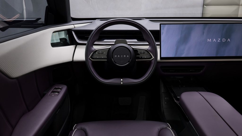 Mazda CX-6e 
