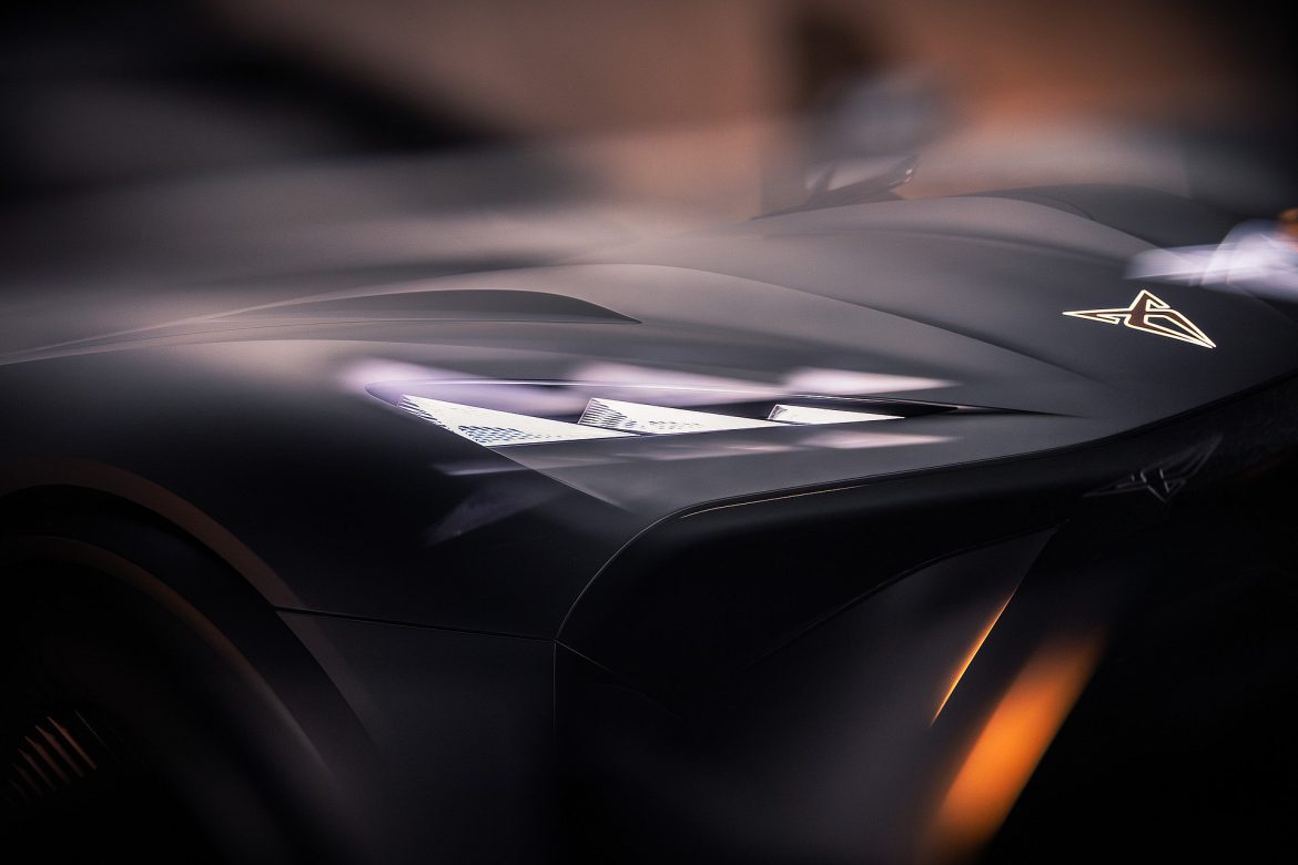 De Cupra Tindaya komt als elektrische SUV boven de Tavascan. Techniek en prijs zijn nog niet bevestigd.