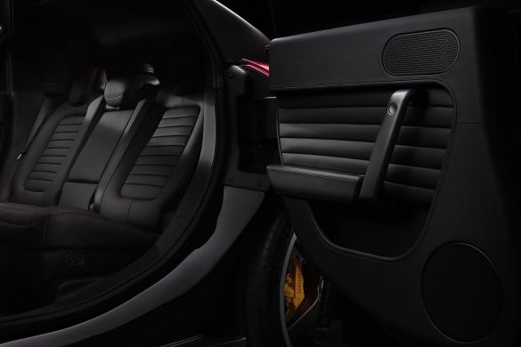 ferrari-luce-int3 De elektrische Ferrari Luce is onthuld. Ferrari’s eerste EV krijgt vier motoren, 122 kWh accu, tot 350 kW snelladen en circa 530 km actieradius.