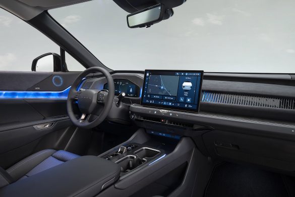 De Lexus TZ is een nieuwe elektrische SUV met zes zitplaatsen, 95,82 kWh accu, tot 530 km WLTP en levering in Nederland vanaf begin 2027.