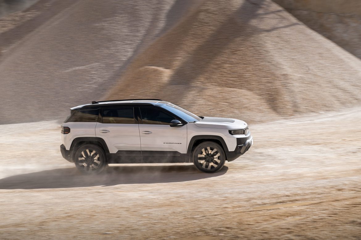 Jeep Compass is nu als Long Range en als elektrische 4xe te bestellen. De Long Range haalt tot 674 km WLTP en start bij € 47.495.