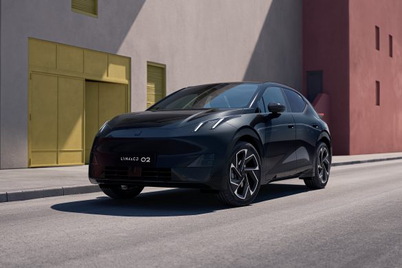 lynk-co-02-2027-1 De Lynk & Co 02 krijgt voor modeljaar 2027 nieuw infotainment, ander interieur en behoudt de bekende techniek.