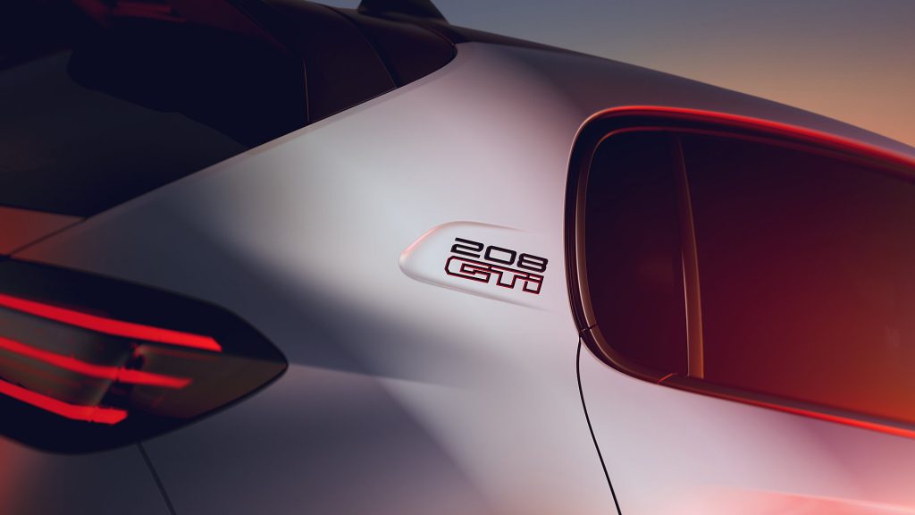 Peugeot E-208 GTi heeft 281 pk, sporttechniek en tot circa 375 km WLTP. Nederlandse prijs en levering volgen nog.