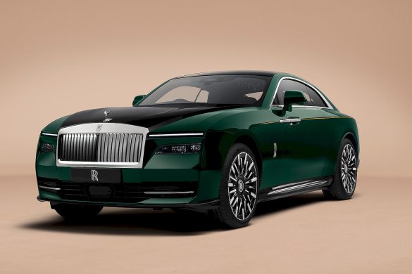 Rolls-Royce Spectre Series II krijgt tot 628 km WLTP en 680 pk, maar prijs, levering en nieuwe laadpiek zijn nog niet bekend.