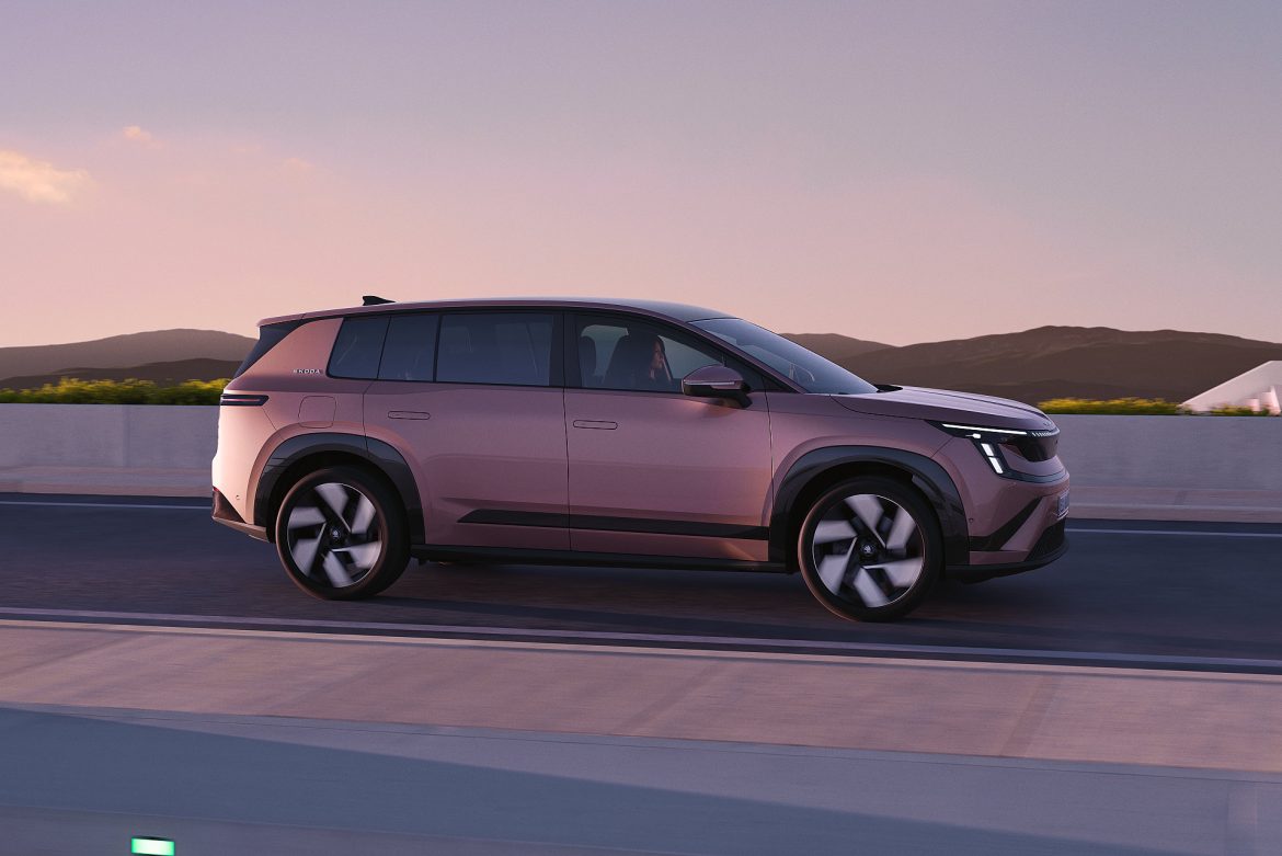 De Škoda Peaq is onthuld en nu te bestellen vanaf € 49.990. De elektrische SUV biedt plaats aan zeven personen en haalt tot 646 kilometer WLTP.