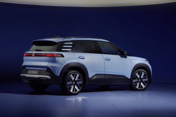 vw-id-cross-2 De Volkswagen ID. Cross komt met twee accu’s, maximaal 426 kilometer WLTP-actieradius, 475 liter bagageruimte en 1.200 kilogram trekgewicht.