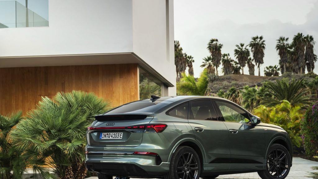  Q4 Sportback e-tron 