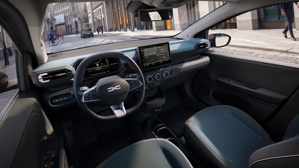 De nieuwe Dacia Spring wordt in Slovenië gebouwd, deelt veel techniek met de Renault Twingo en krijgt in Nederland een vanafprijs onder € 20.000.