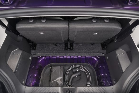 nissan-pixo-10 De Nissan Pixo heeft verschuifbare achterstoelen, gezichtsherkenning en Google Gemini. De kleine EV komt in 2027; een Nederlandse prijs ontbreekt nog.