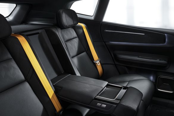 De Polestar 4 krijgt een SUV-variant: de Polestar 4 SUV, met max. 1.665 liter bagageruimte en 630 kilometer actieradius. Hij kost vanaf € 55.800.