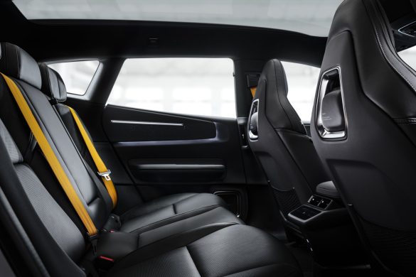 De Polestar 4 krijgt een SUV-variant: de Polestar 4 SUV, met max. 1.665 liter bagageruimte en 630 kilometer actieradius. Hij kost vanaf € 55.800.