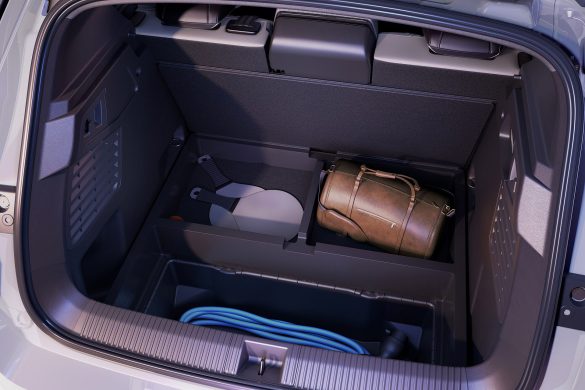renault-scenic-vernieuwd-8 Renault Scenic E-Tech electric krijgt nieuwe accu’s en kortere laadtijden
