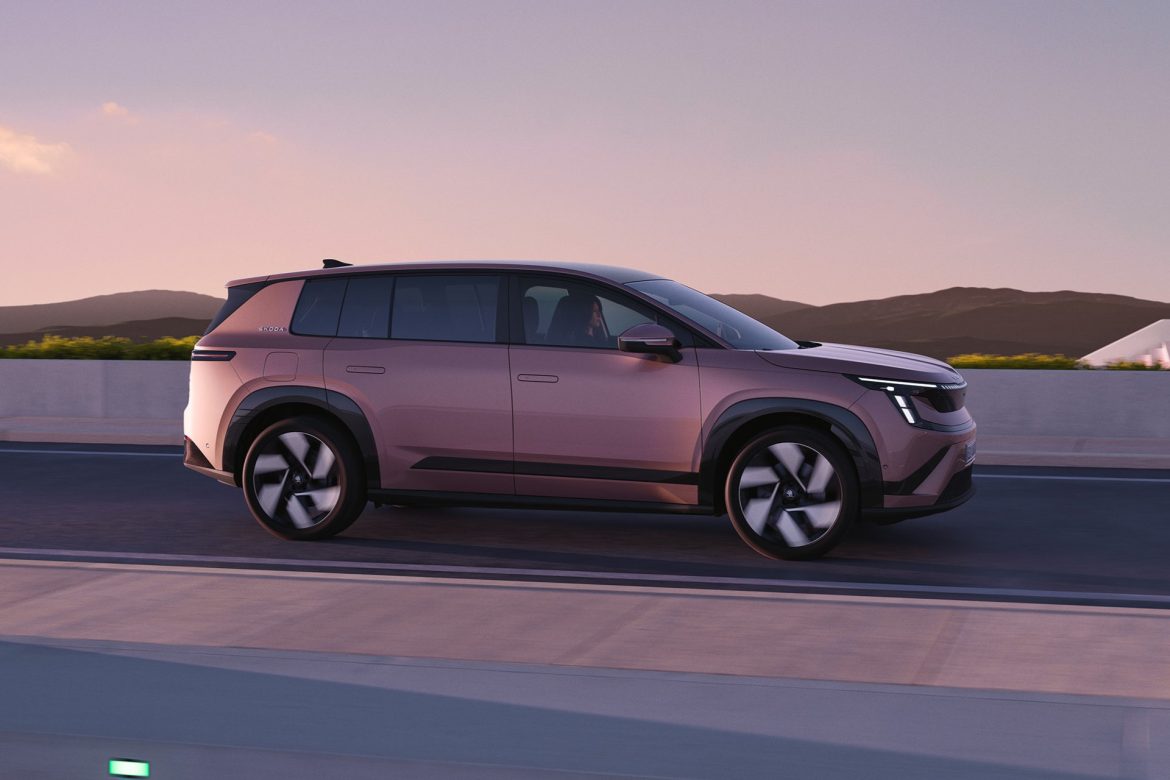 De Škoda Peaq 90x mag 2.000 kg trekken en heeft vierwielaandrijving. Hij kost 3.000 euro meer dan de vergelijkbare Peaq 90.